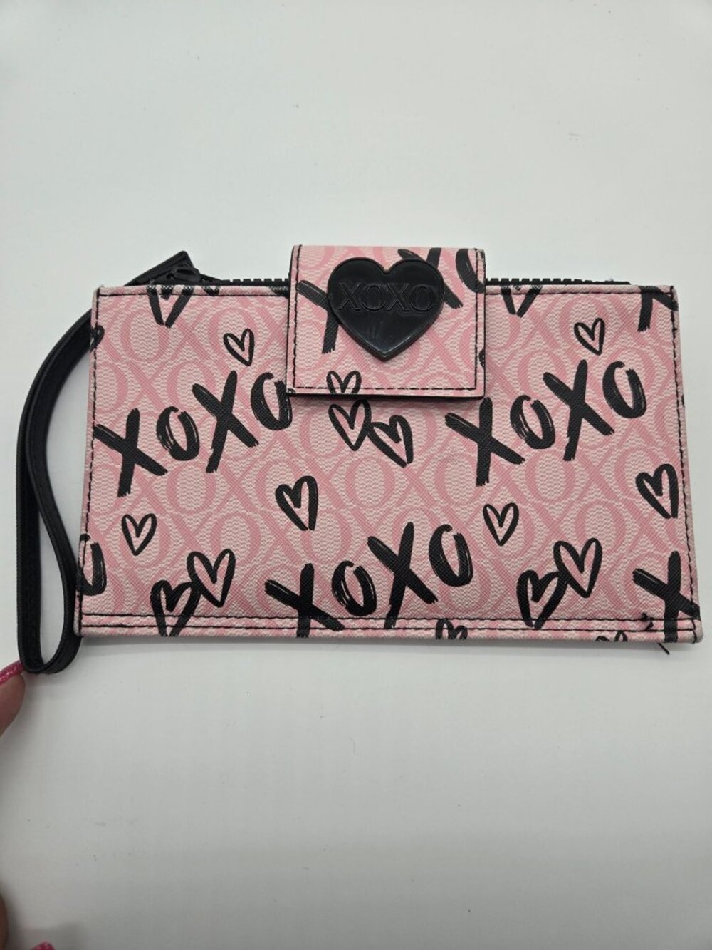 XOXO Pink Black Hearts Logo Print Wristlet Wallet Clutch Card Case
